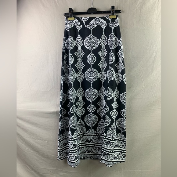 Boho Black And White Print Split Thigh Skirt - Picture 6 of 6